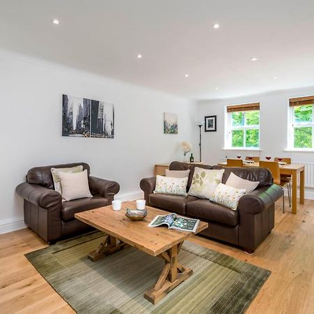 Splendid Apartment Near Vauxhall Tube Лондон Экстерьер фото