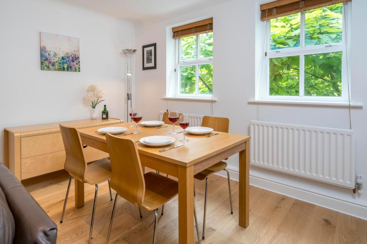 Splendid Apartment Near Vauxhall Tube Лондон Экстерьер фото